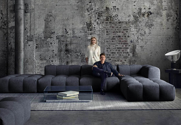 Длинный бескаркасный диван Квадрокоптер на заказ